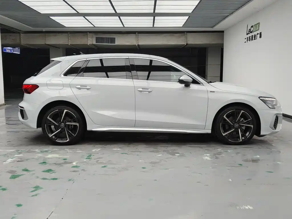 Audi A3 2021 Sportback 35 TFSI Advanced Life Edition купить на сайте DeffCars