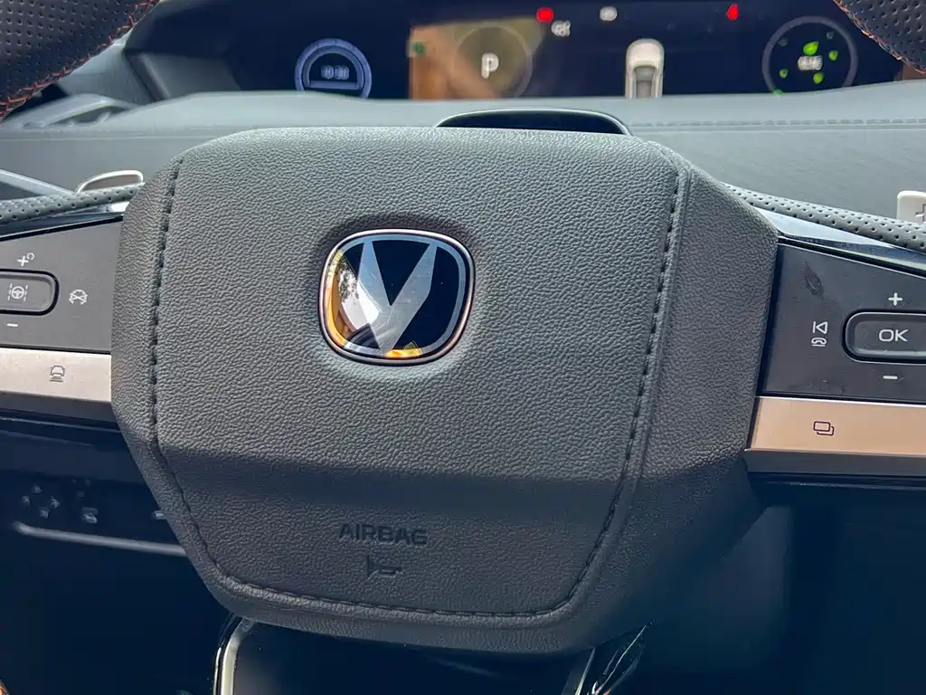Changan UNI-V 2024 1.5T noble sports model купить на сайте DeffCars