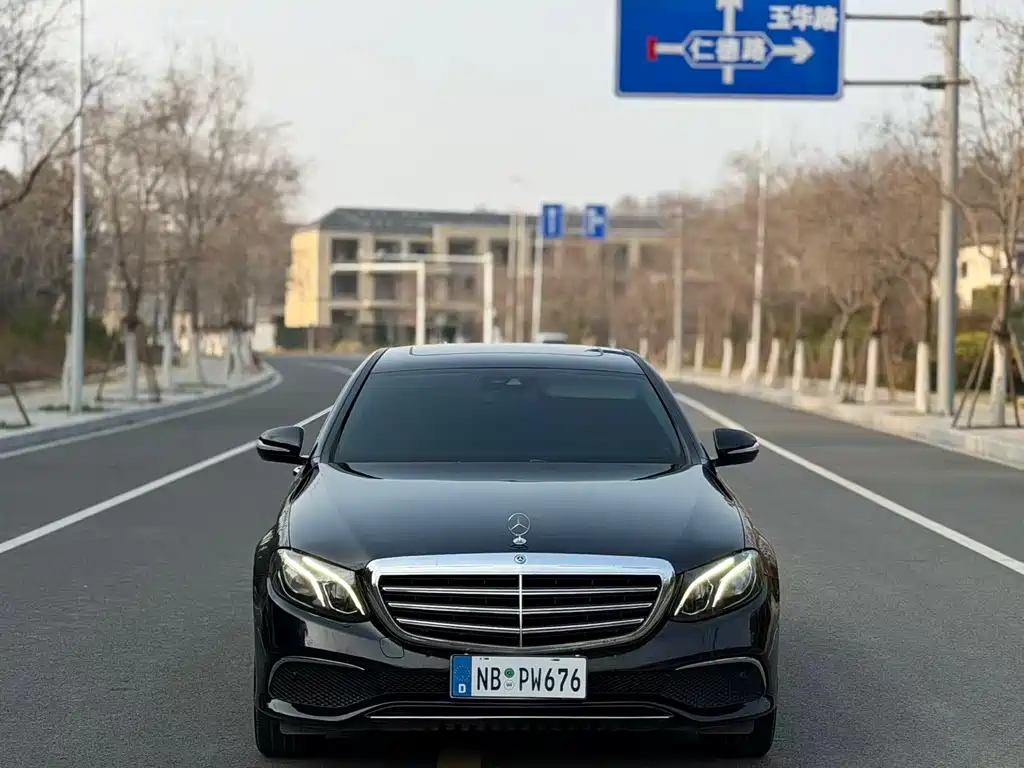 Mercedes-Benz E-Class 2016 E 200 L Sports купить на сайте DeffCars