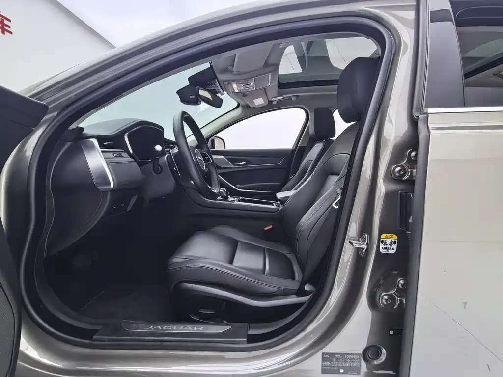 Jaguar XFL 2022 XFL 2.0T P200 2WD Elite Deluxe Edition купить на сайте DeffCars