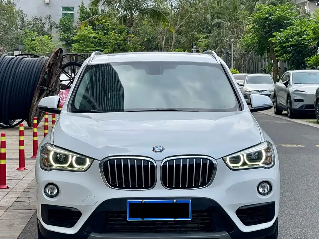 BMW X1 2018 sDrive20Li Leading Model купить на сайте DeffCars