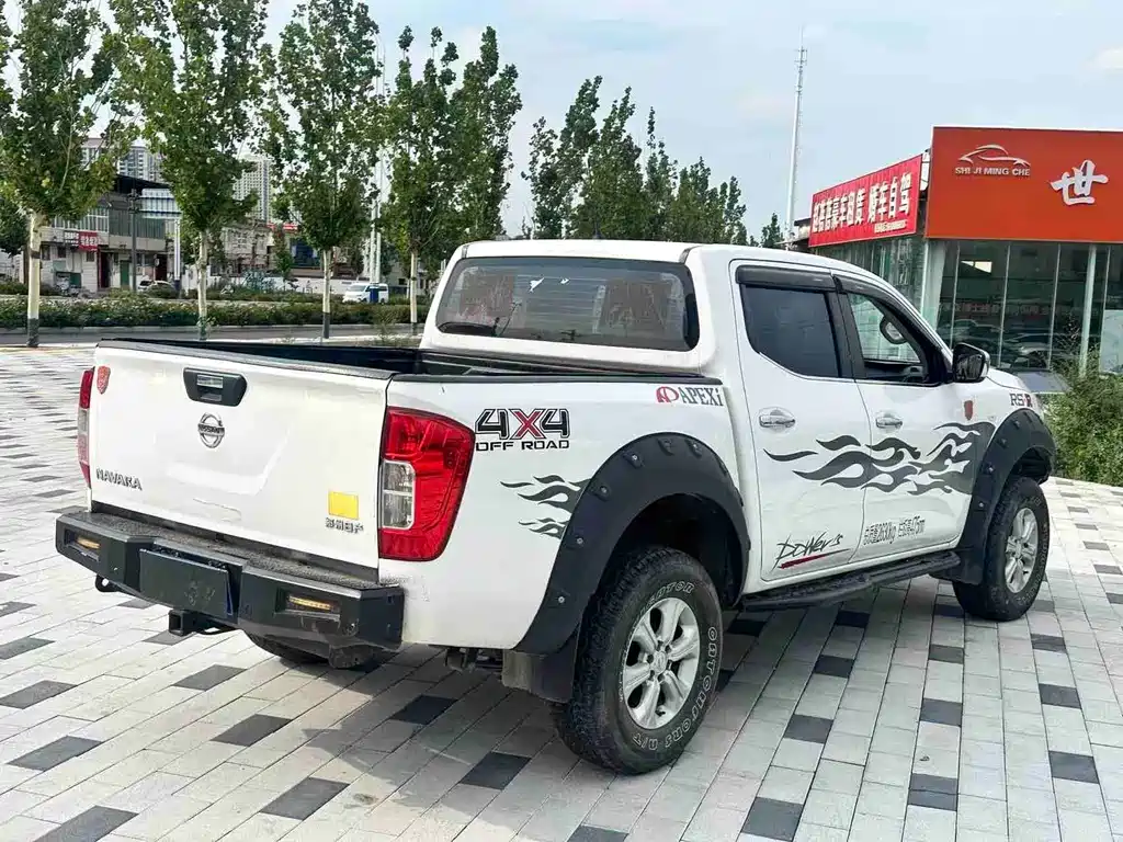 Navara 2017 2.5L automatic four-wheel drive luxury version QR25 купить на сайте DeffCars