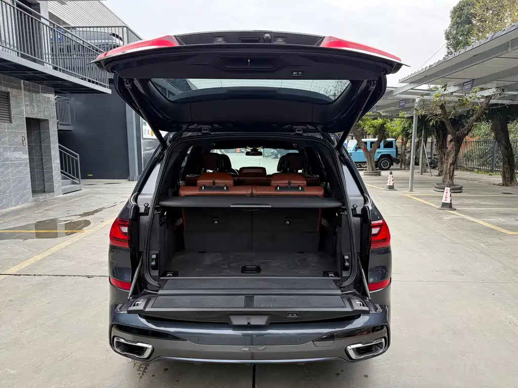 BMW X7 2019 xDrive40i Exclusive M Sports Package купить на сайте DeffCars
