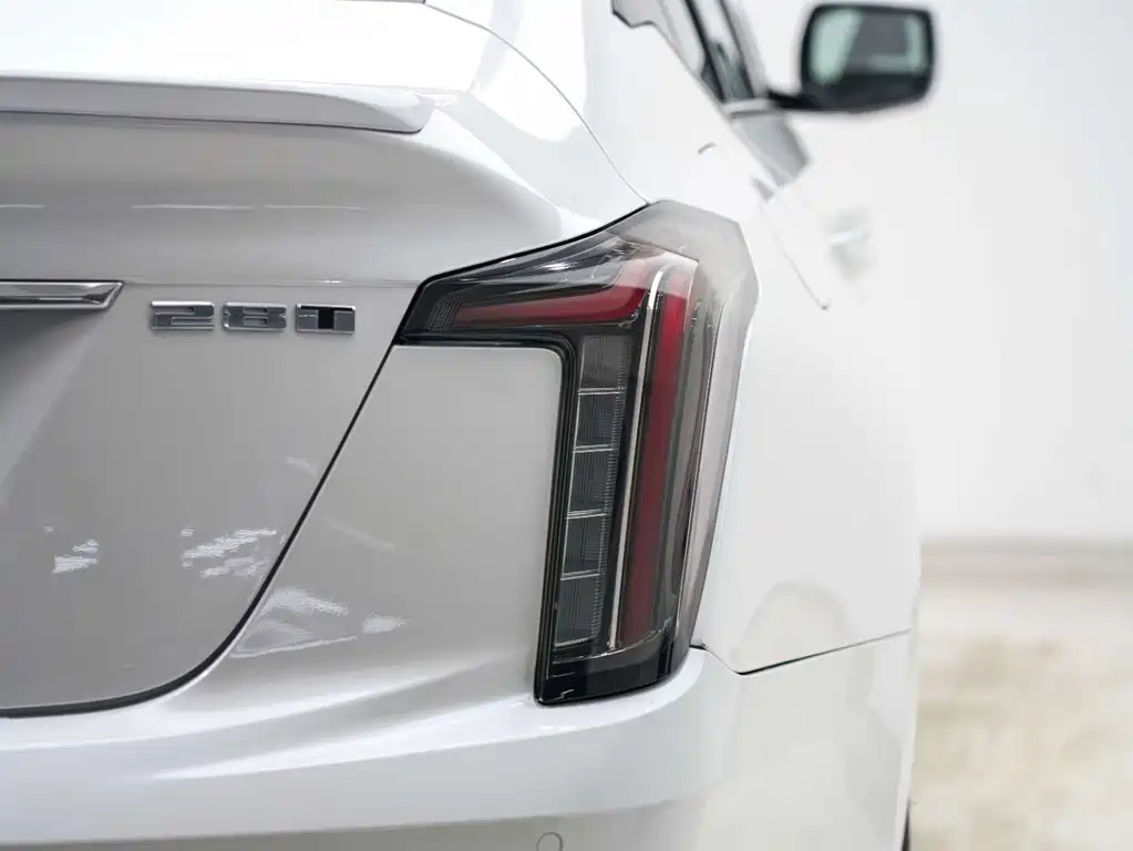Cadillac CT5 2023 28T Premium Model купить на сайте DeffCars