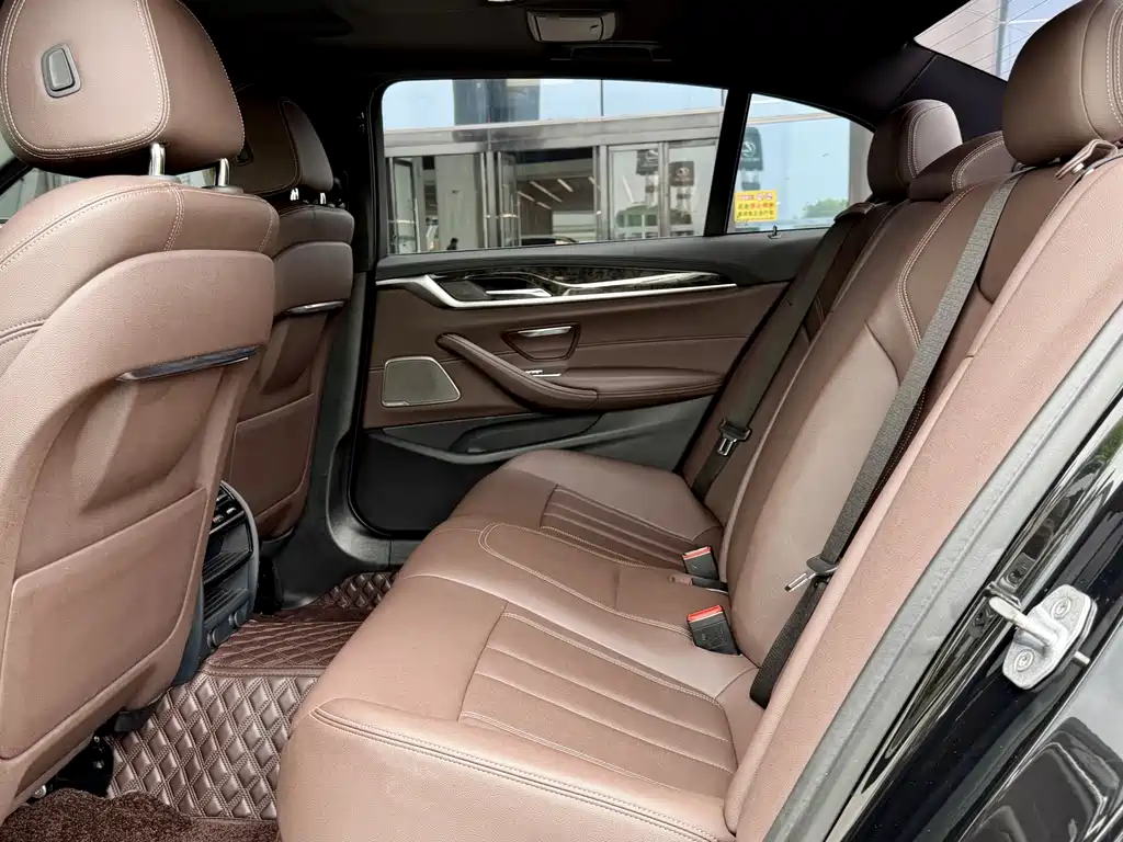 BMW 5 Series 2019 525Li M Sports Package купить на сайте DeffCars
