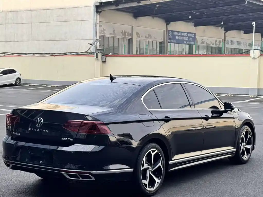 Magotan 2023 2 million commemorative edition 330TSI DSG luxury model купить на сайте DeffCars