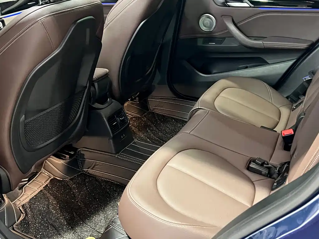 BMW X1 2021 facelift sDrive25Li leading model купить на сайте DeffCars