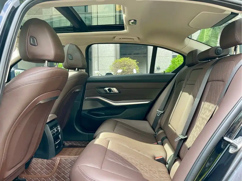 BMW i3 2022 eDrive 35 L купить на сайте DeffCars