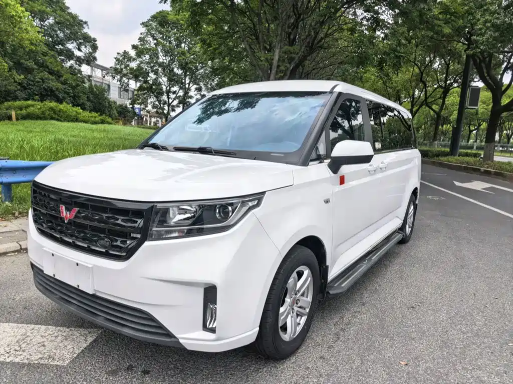 Wuling Zhengcheng 2021 1.5T manual luxury model купить на сайте DeffCars