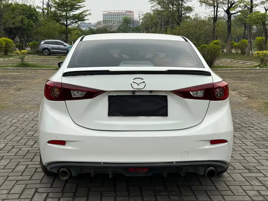Mazda3 Angkesela 2016 Sedan 1.5L Manual Comfort Type купить на сайте DeffCars
