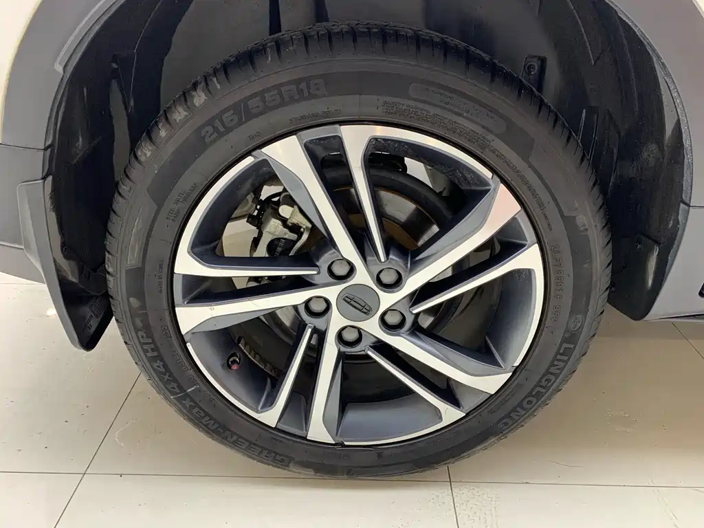 Binyue (Coolray) 2021 1.4T DCT Diamond Edition купить на сайте DeffCars
