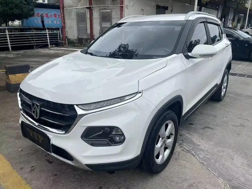 Baojun 510 2017 1.5L automatic fashion model купить на сайте DeffCars