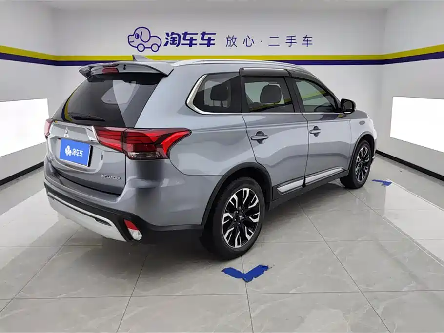 Outlander 2020 2.0L 2WD Enjoy Edition 7 seats купить на сайте DeffCars