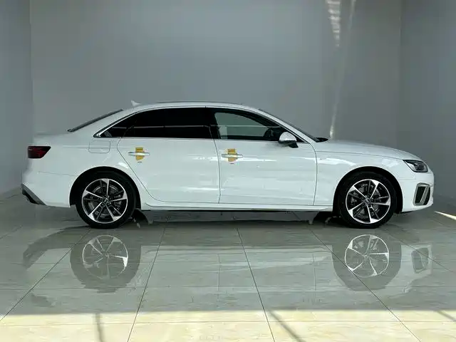 Audi A4L 2024 40 TFSI Fashionable and Dynamic купить на сайте DeffCars