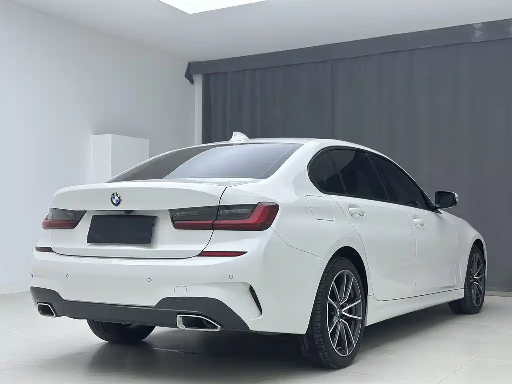 BMW 3 Series 2022 320Li M Sports Package купить на сайте DeffCars