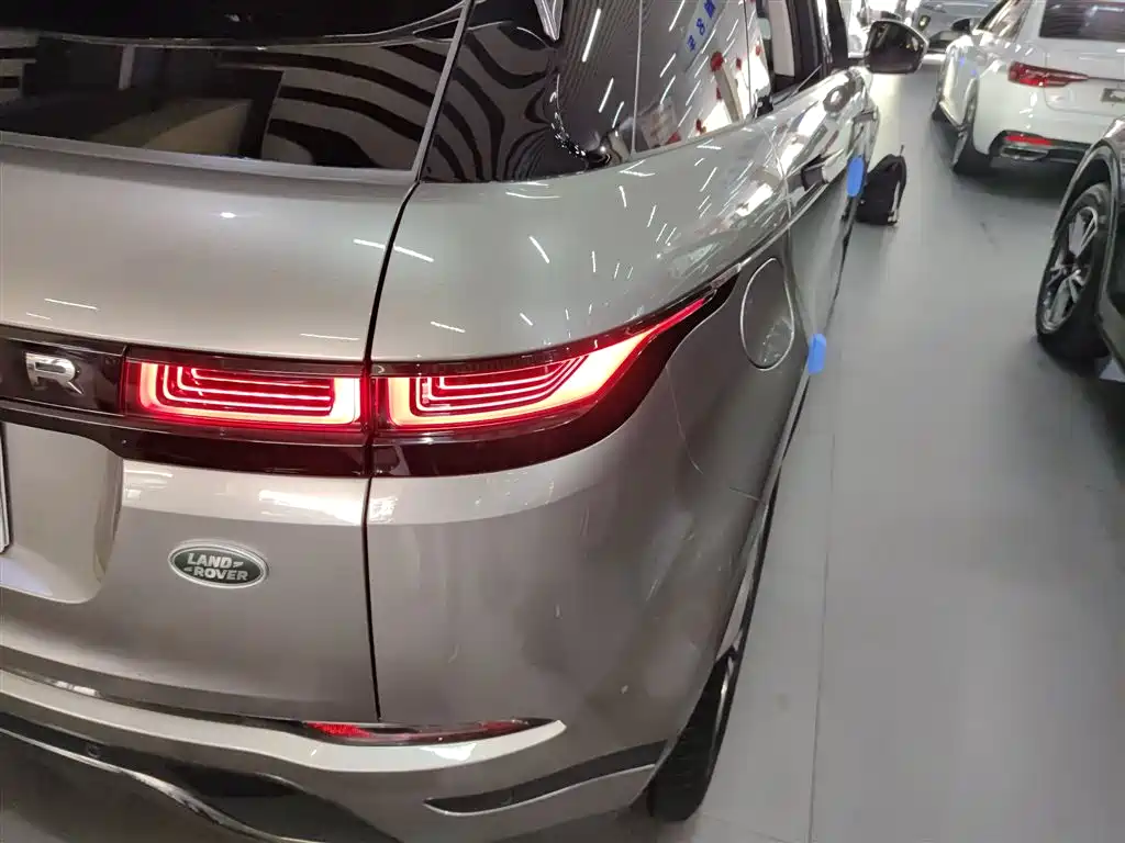 Range Rover Evoque 2021 Evoque L 249PS R-Dynamic SE Deluxe Edition купить на сайте DeffCars