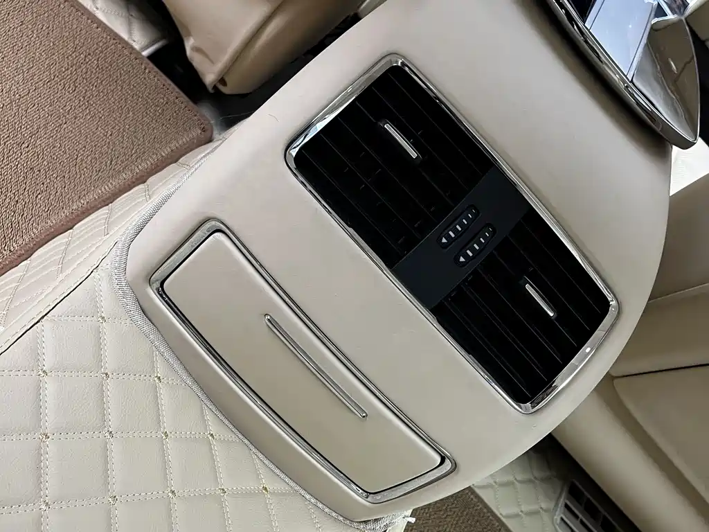 Hongqi Golden Sunflower National Gift 2014 6.0L Flagship Edition купить на сайте DeffCars