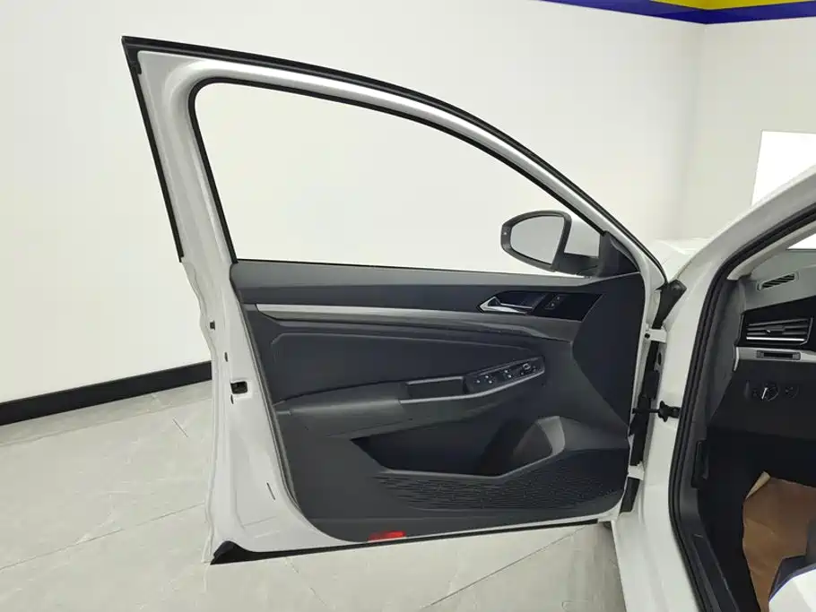 Bora 2021 1.5L automatic comfort intelligent connected version купить на сайте DeffCars