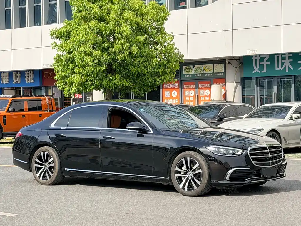 Mercedes-Benz S-Class 2023 S 400 L Luxury Model купить на сайте DeffCars