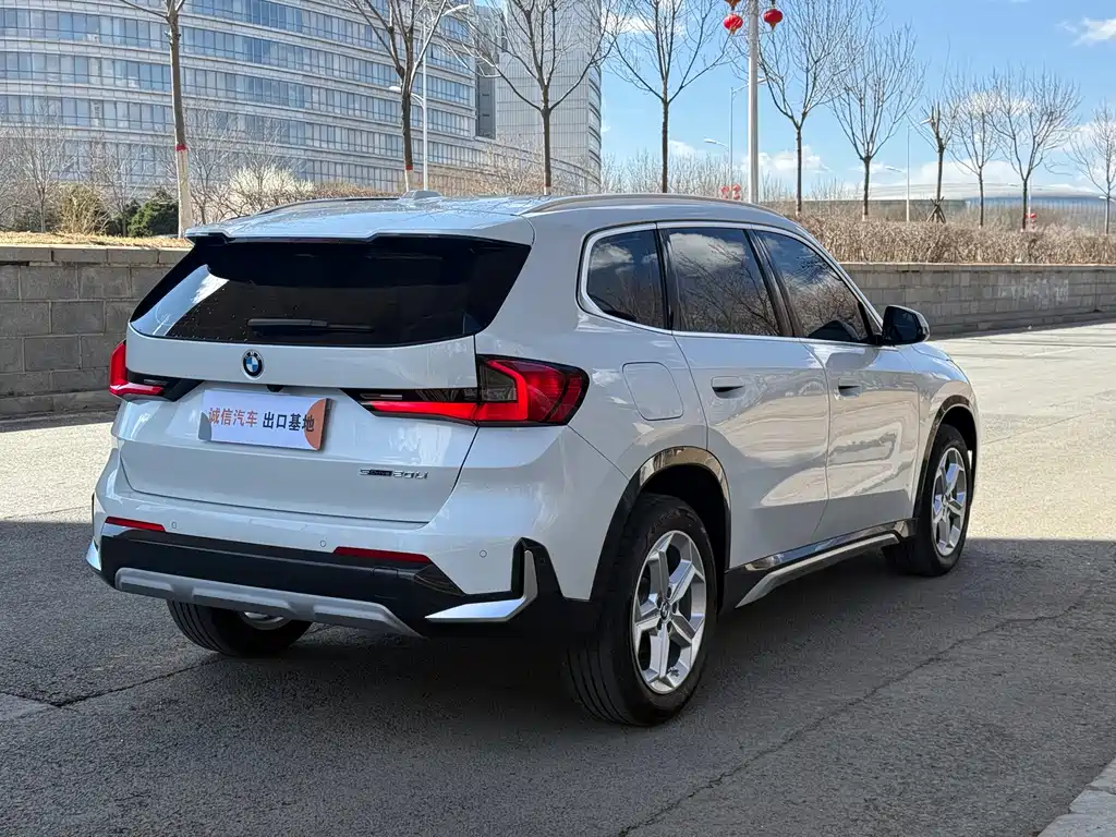 BMW X1 2023 sDrive20Li X Design Package купить на сайте DeffCars