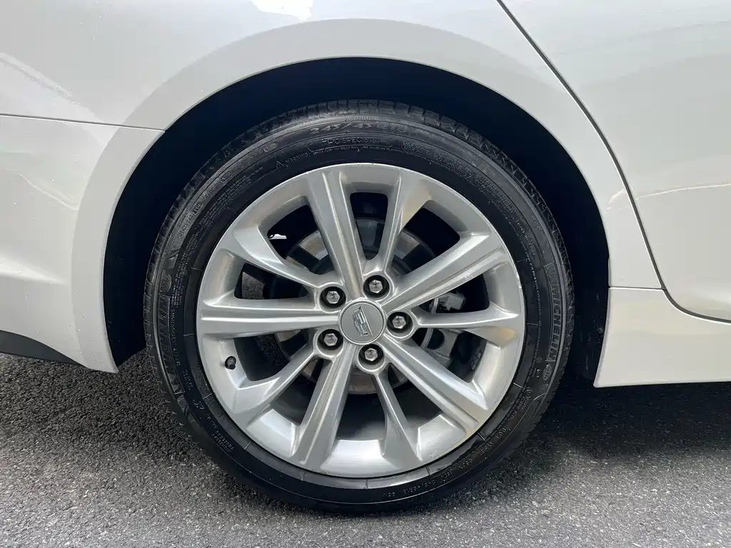 Cadillac CT5 2024 28T Luxury Pro купить на сайте DeffCars