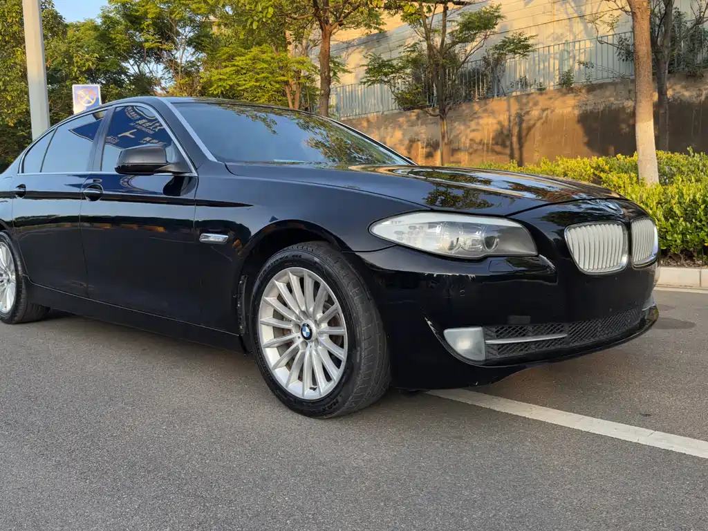 BMW 5 Series 2013 535Li Leading купить на сайте DeffCars