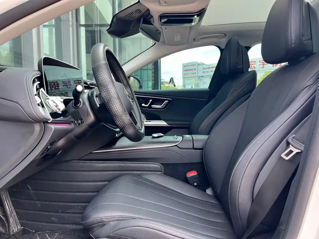 Mercedes-Benz E-Class imported 2025 E 300 luxury sports version купить на сайте DeffCars