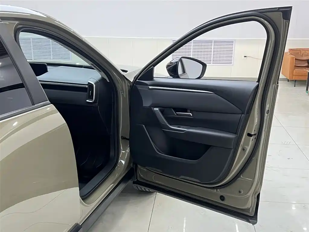 Mazda CX-50 2023 2.0L Leading Edition купить на сайте DeffCars