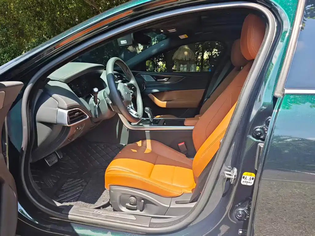 Jaguar XEL 2023 2.0T 250PS R-DYNAMIC S Advanced Sports Edition купить на сайте DeffCars