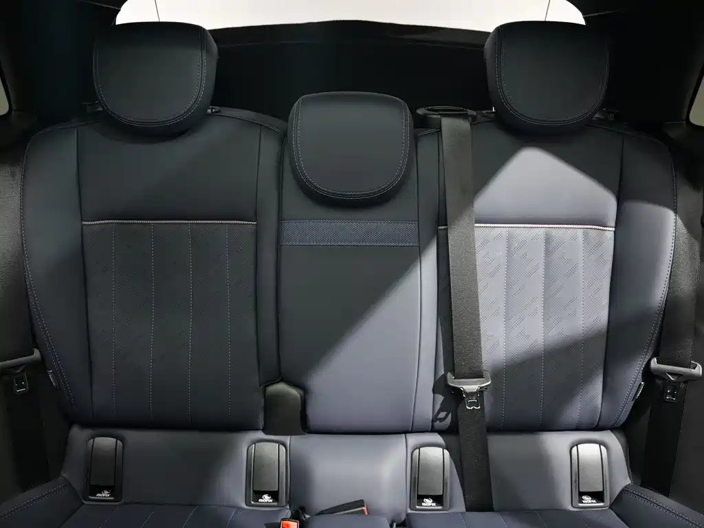 MINI 2025 2.0T COOPER S Artist Five-Door Edition купить на сайте DeffCars