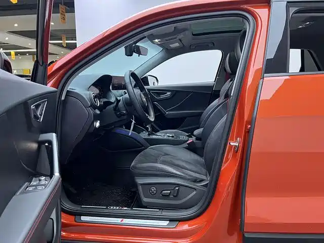 Audi Q2L 2018 35 TFSI launches exclusive version, National VI купить на сайте DeffCars