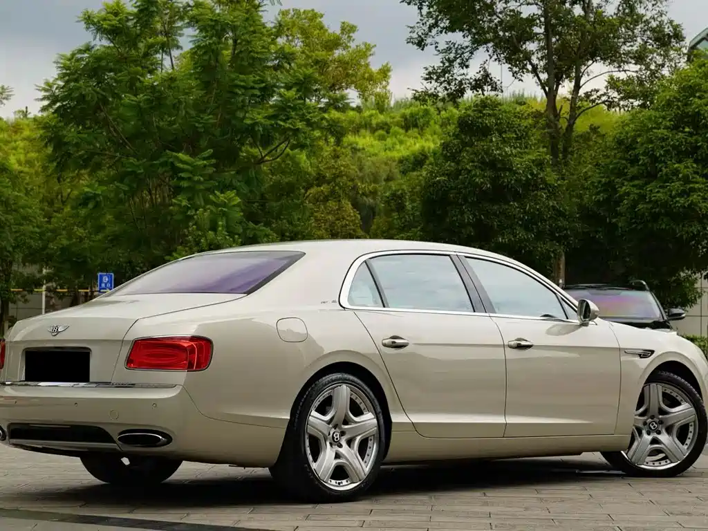 Flying Spur 2013 6.0T W12 Premium Edition купить на сайте DeffCars