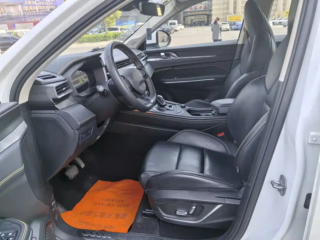 Lynk & Co 01 2023 2.0TD 2WD Asian Games Edition купить на сайте DeffCars