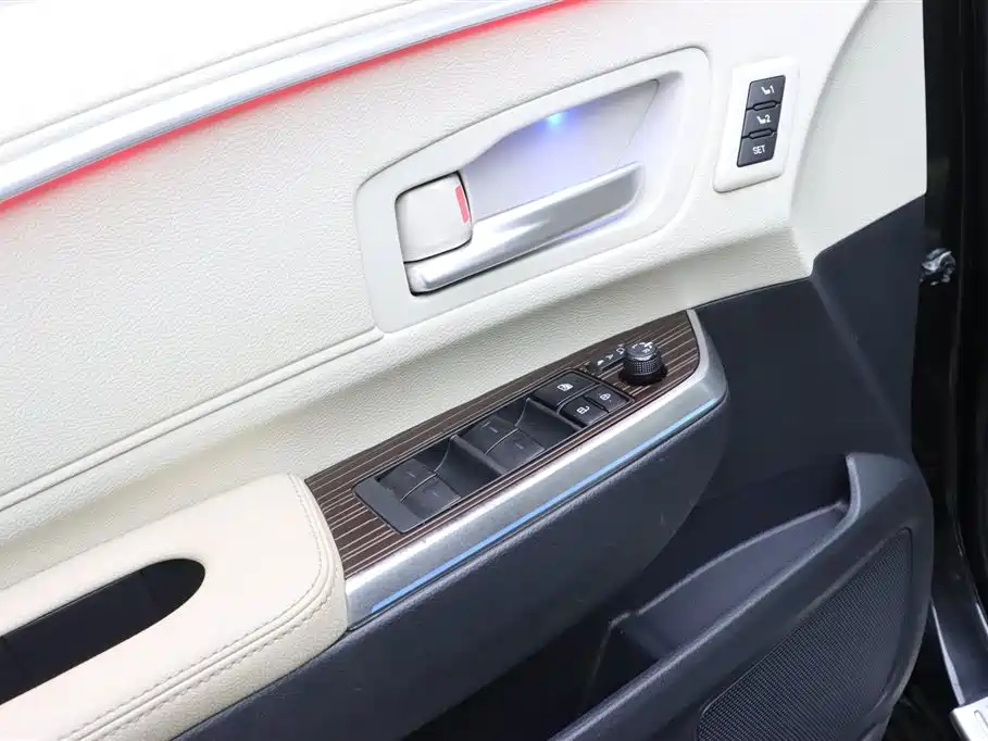 Grevia 2022 2.5L Hybrid Premium Edition купить на сайте DeffCars