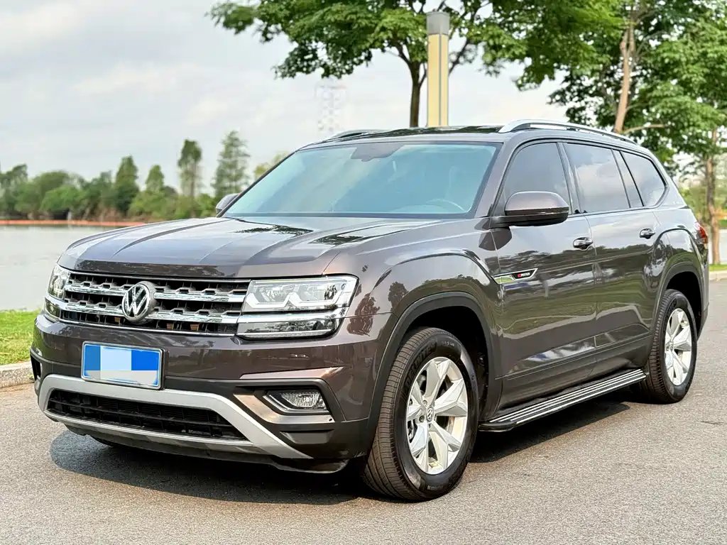 Touron 2017 380TSI four-wheel drive comfort version купить на сайте DeffCars