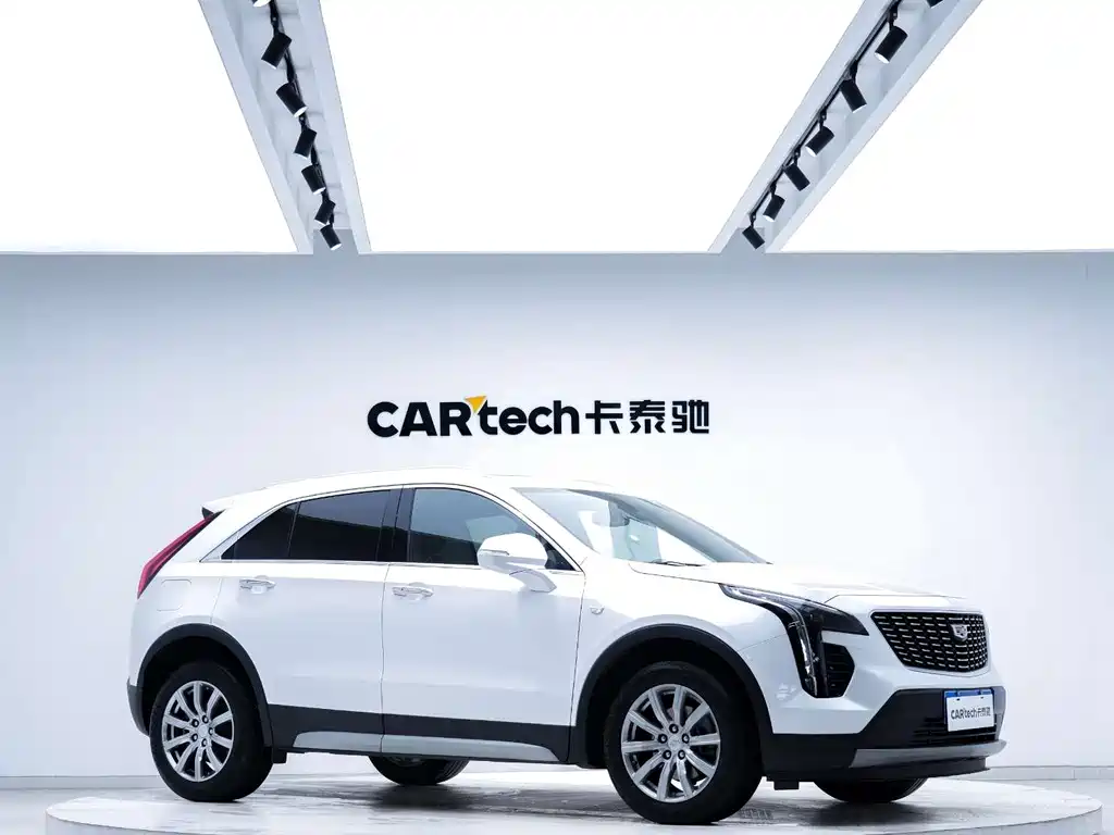 Cadillac XT4 2021 28T two-wheel drive leading model купить на сайте DeffCars