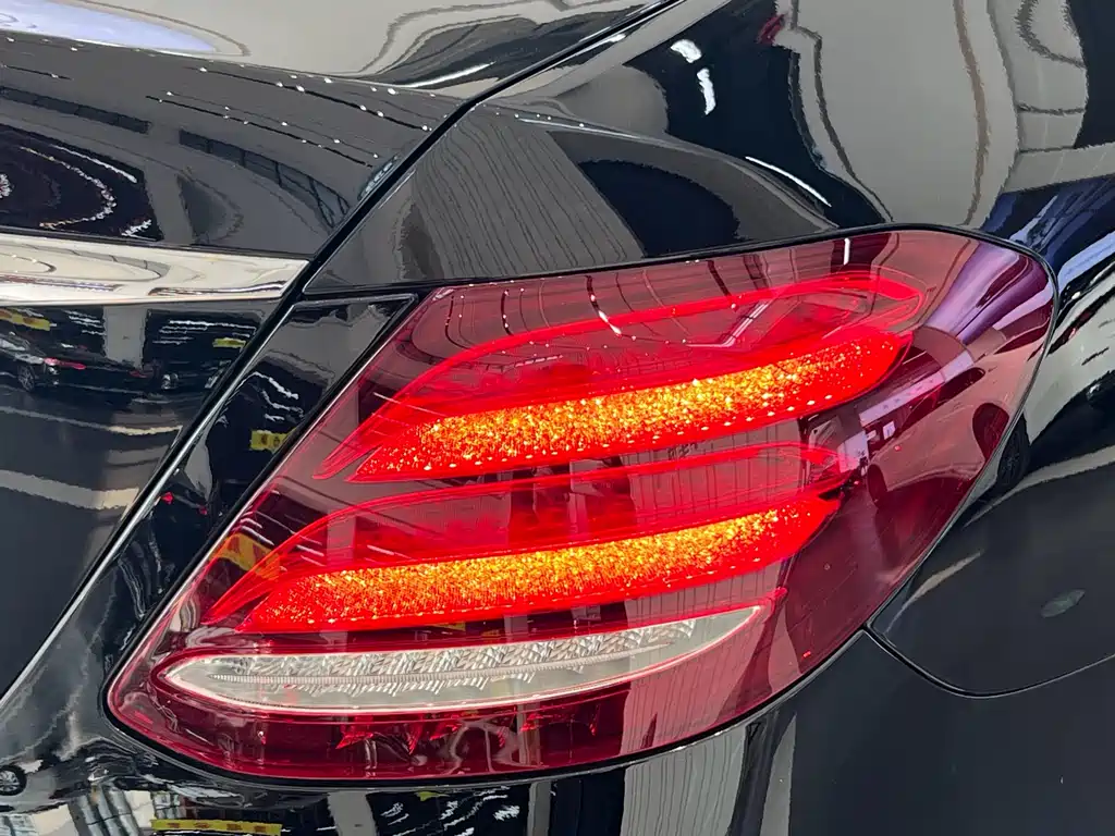 Mercedes-Benz E-Class 2020 Facelift E 300 L Special Edition купить на сайте DeffCars