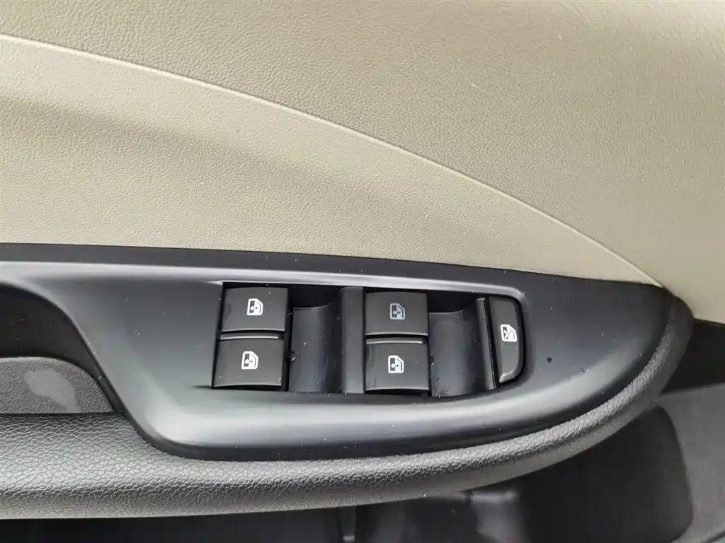 Yinglang 2018 15T Manual Enterprising Type National V купить на сайте DeffCars