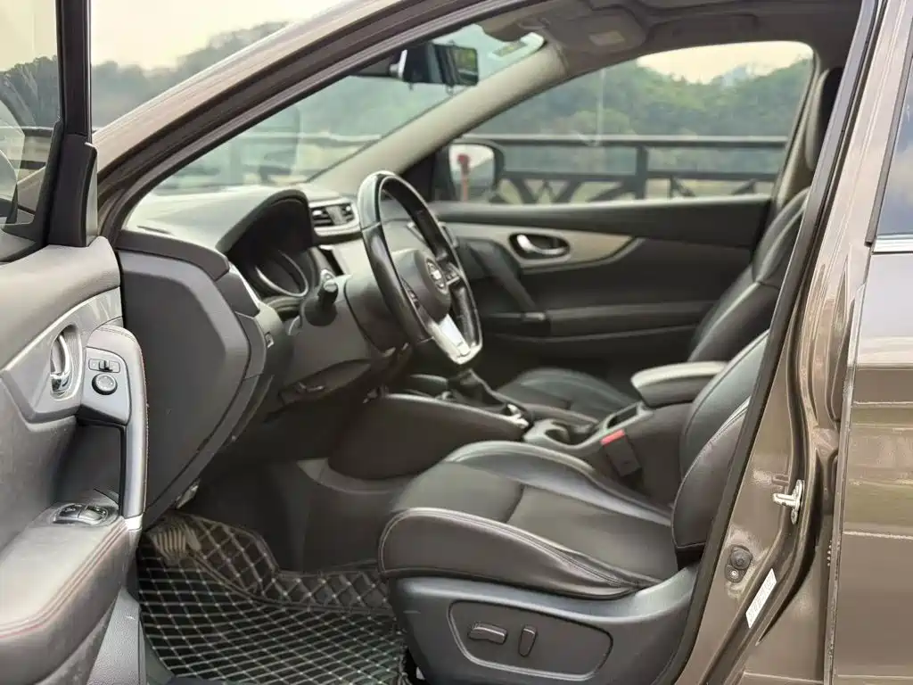 Qashqai 2019 2.0L CVT Deluxe Edition купить на сайте DeffCars