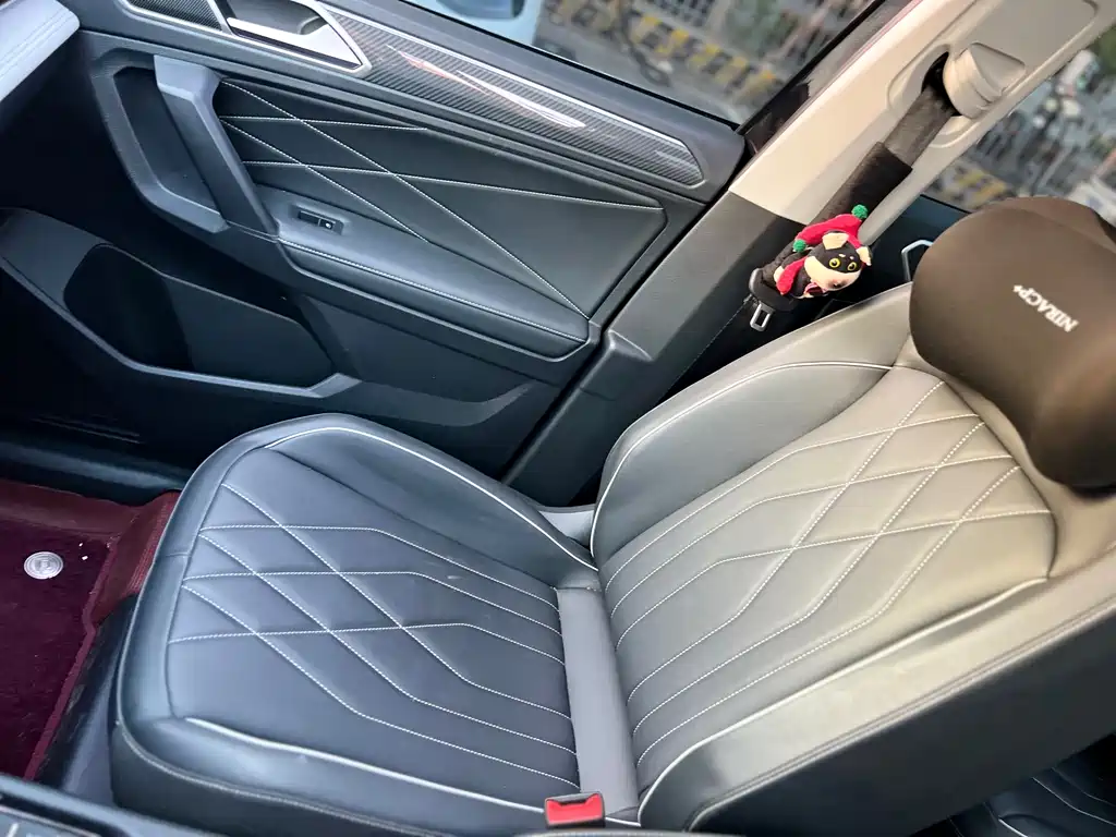 Tiguan L 2024 Outstanding Model 330TSI Automatic Two-wheel Drive R-Line Longyao Edition купить на сайте DeffCars