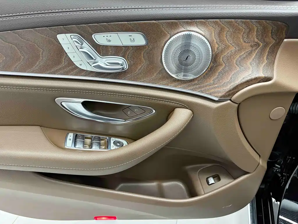 Mercedes-Benz E-Class 2023 E 300 L Luxury Model купить на сайте DeffCars