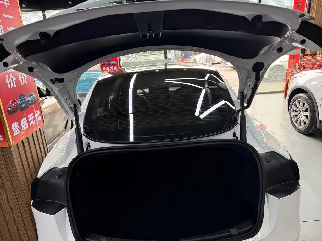 Model 3 2025 rear-wheel drive version купить на сайте DeffCars