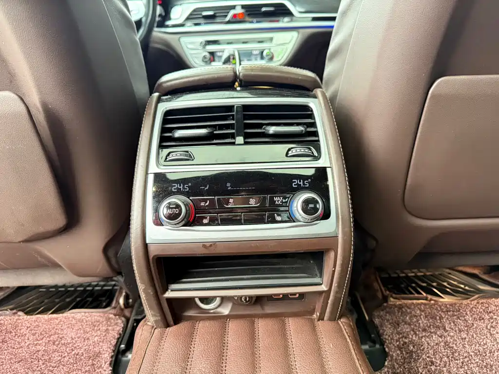 BMW 7 Series 2021 730Li M Sports Package купить на сайте DeffCars