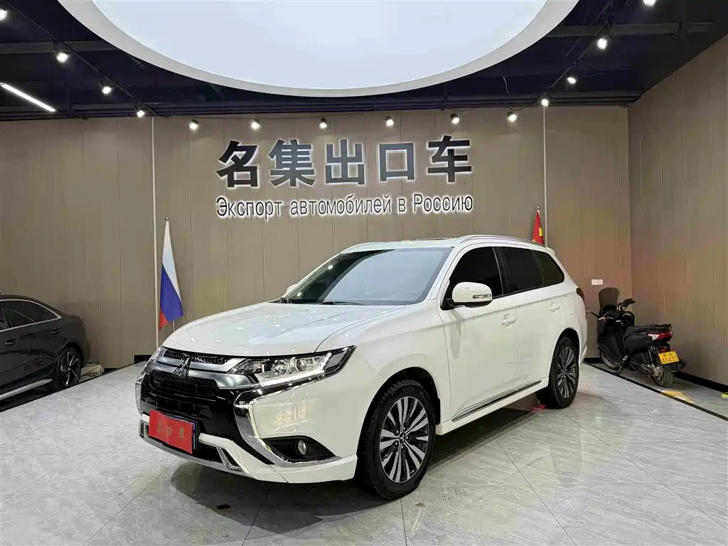 Outlander 2021 2.0L 2WD Enjoy Edition 5 seats купить на сайте DeffCars