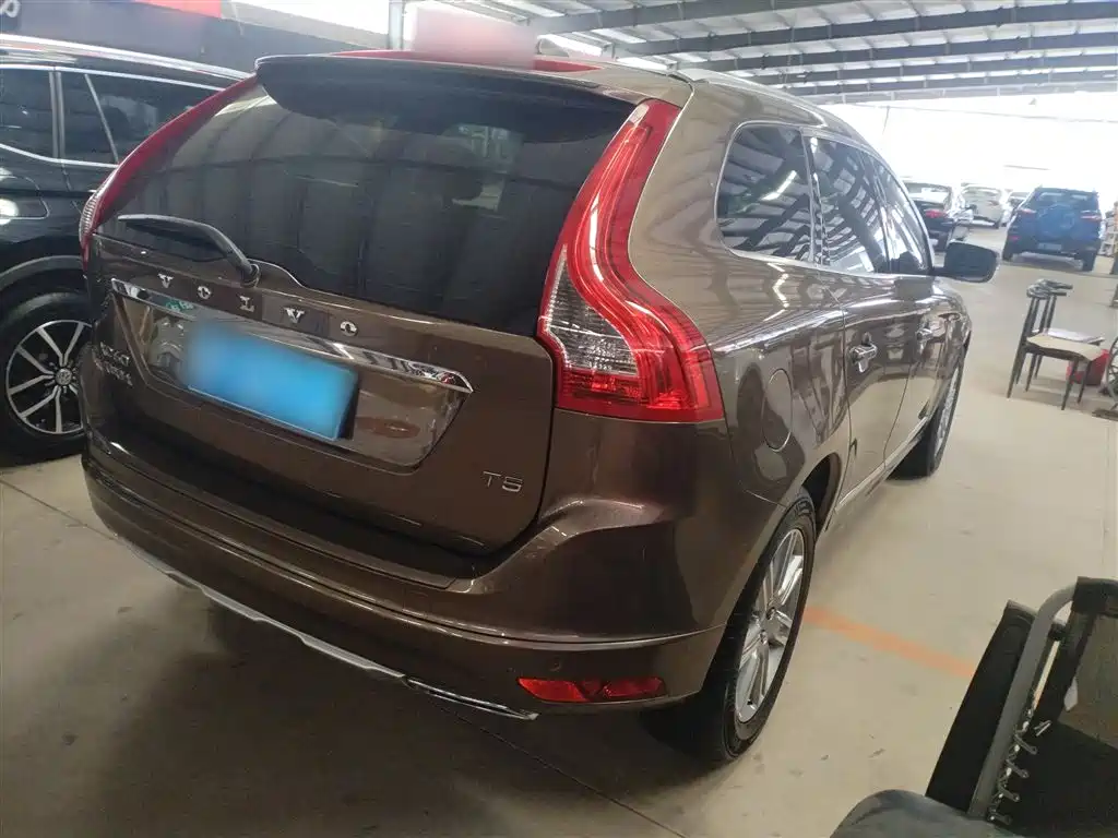 Volvo XC60 2016 T5 Zhiyuan Edition купить на сайте DeffCars
