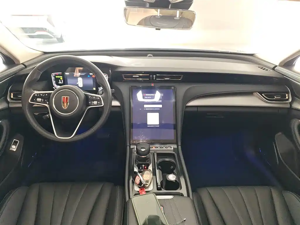 Hongqi H5 2024 1.5T DCT Zhilian Qiyun Edition купить на сайте DeffCars
