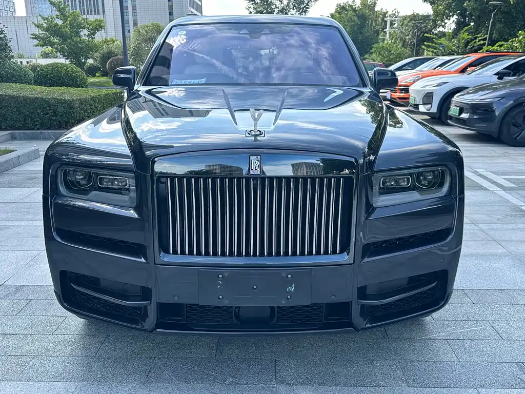 Cullinan 2018 four-seater version купить на сайте DeffCars