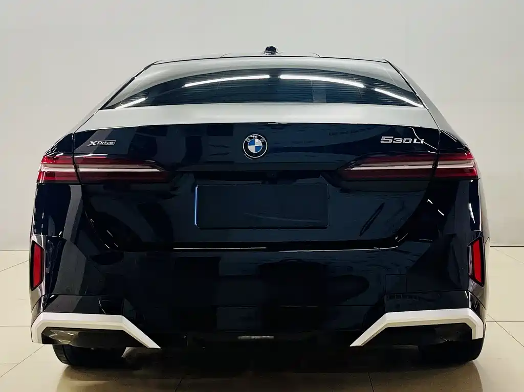 BMW 5 Series 2024 530Li xDrive M Sports Package купить на сайте DeffCars