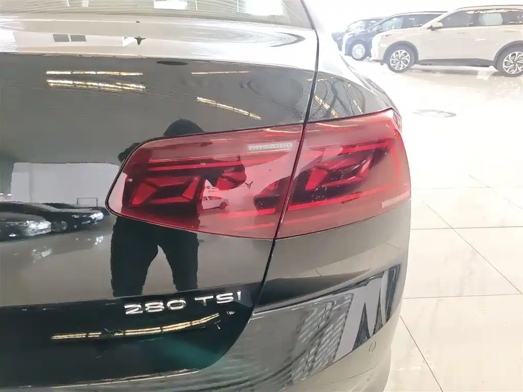 Magotan 2025 model 280TSI DSG comfort model купить на сайте DeffCars