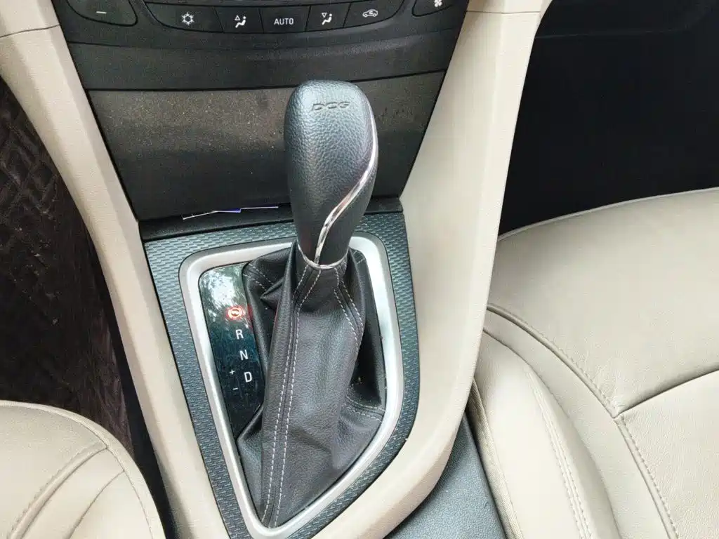 Yinglang 2019 15T dual-clutch interconnected elite model National VI купить на сайте DeffCars